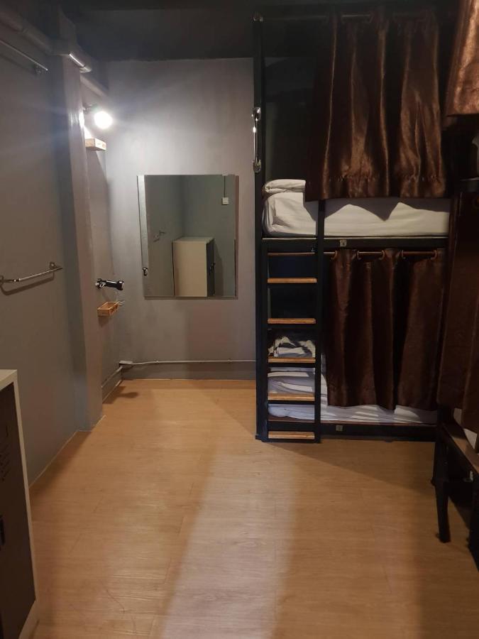 Comfy Bed Hostel (Adults Only) Bangkok Luaran gambar